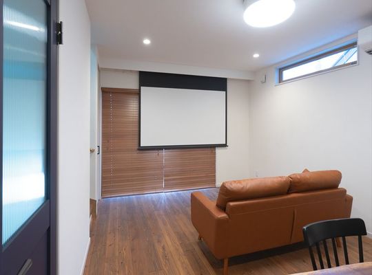 Living dining with projector